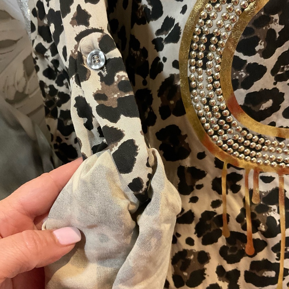 Leopard Print Blouse with Gold Accents - Picture 4 of 8